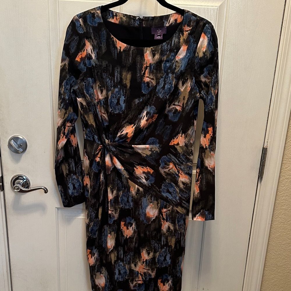 NYDJ Black and Blue Abstract Long Sleeve Dress Lift and Tuck Technology Size 6